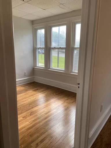 Main picture of 1004 Stirling St