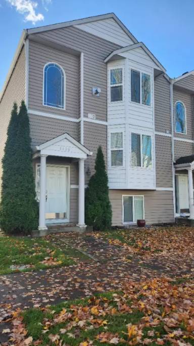 Main picture of 8435 13th Ave SE