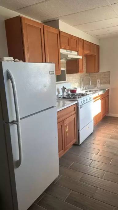 Main picture of 228 2nd St