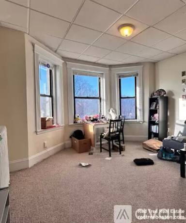 Main picture of 409 Huntington Ave