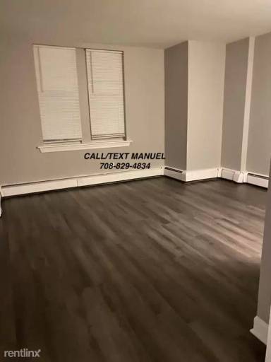 Main picture of 7147 S Jeffery Blvd