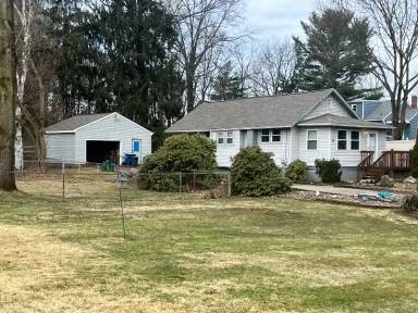 Main picture of 489 W Grant St