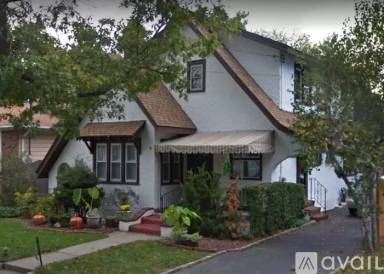 Main picture of 817 Linden Ave