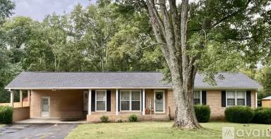 Main picture of 1011 Midway St