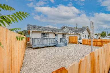 Main picture of 520 20th St