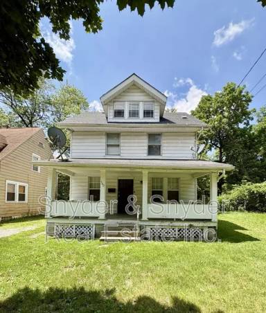 Main picture of 700 Noble Ave Akron, OH 44320