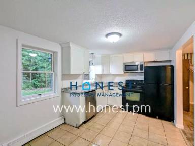 Main picture of 1074 Hallowell Litchfield Rd