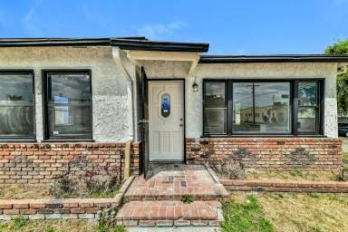 Main picture of 5903 Cimarron St