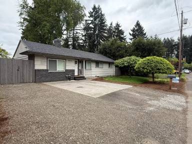 Main picture of 18641 NE Everett Ct