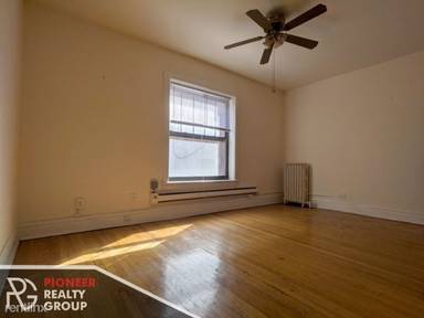 Main picture of 2884-2888 N Clark St Apartments