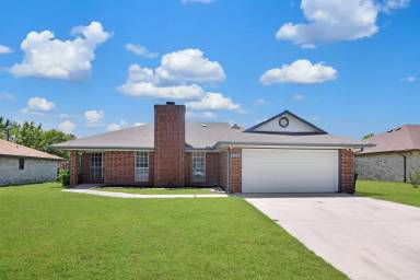 Main picture of 1821 Starlight Dr
