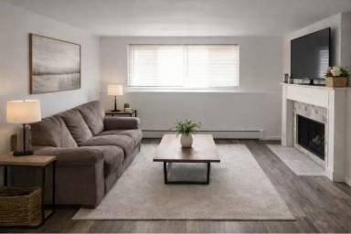 Main picture of 2145 King St
