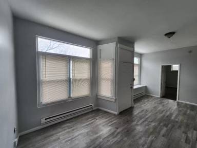 Main picture of 6503 Simpson Ave