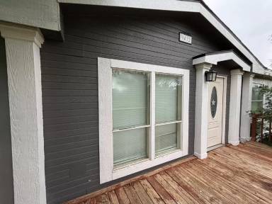 Main picture of 9412 N Elgin Ave