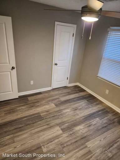 Main picture of 128 Appleton Blvd