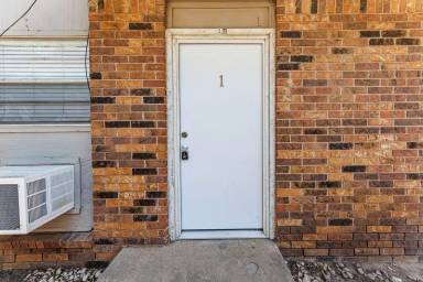 Main picture of 3201 35th St