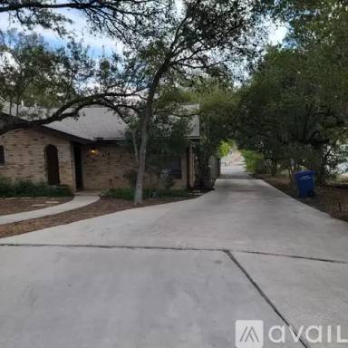 Main picture of 3326 Scenic Ln