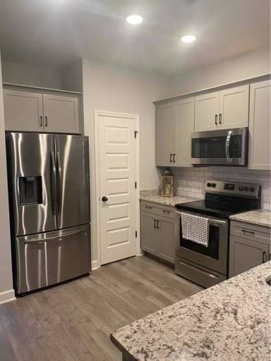 Main picture of 6070 Ivory Ln