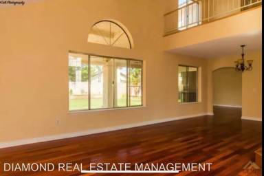 Main picture of 6121 Alderpointe St