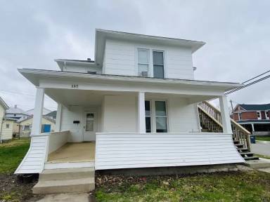 Main picture of 127 N Sycamore St