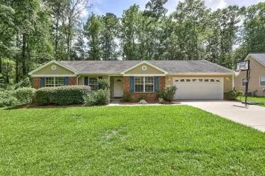 Main picture of 3513 Larkspur Ln