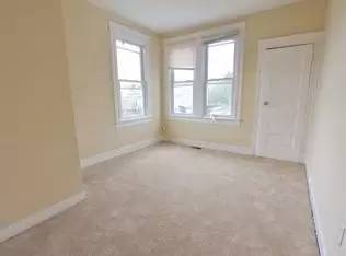 Main picture of 400 Mount Holly St