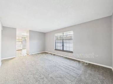 Main picture of 1020 NE Lindsay Ave