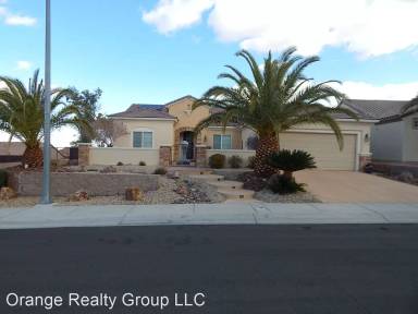 Main picture of 2094 Pepperell Ave
