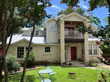 Main picture of 2005A Griswold Ln