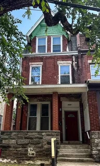 Main picture of 4523 Pulaski Ave