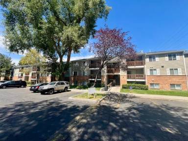 Main picture of 857 E Meadow Pine Ct