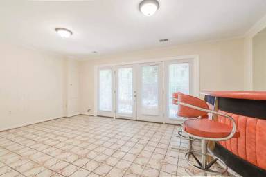 Main picture of 600 6th Pl SW
