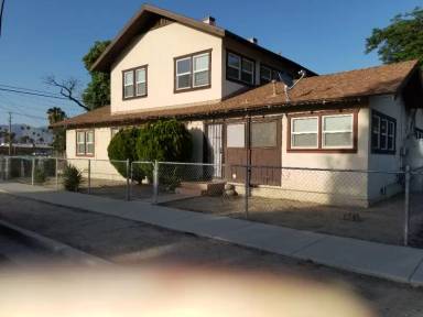 Main picture of 131 W Kimball Ave