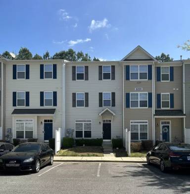 Main picture of Breezewood Condominiums
