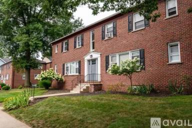 Main picture of 658 Valley Rd