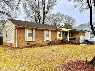 Main picture of 6817 Cedarwood Ct