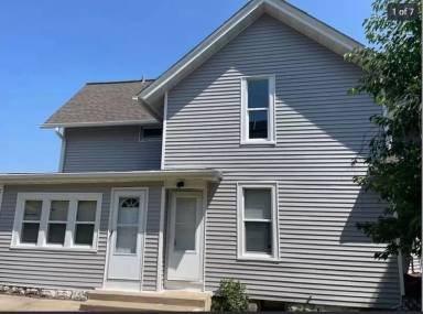 Main picture of 1328 Evelyn St