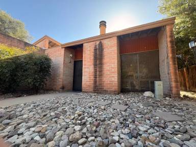 Main picture of 3708 N Country Club Rd