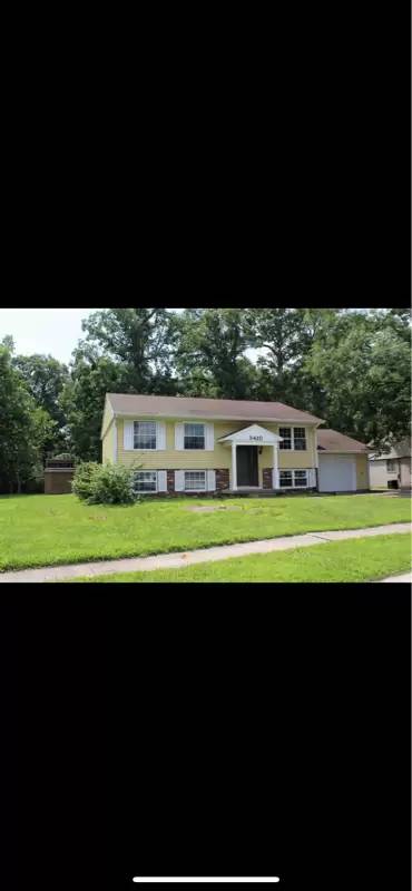 Main picture of 3410 Chaucer Dr