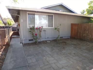 Main picture of 318 Marie St