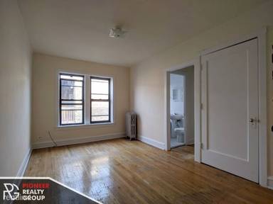 Main picture of 3304 N Spaulding Ave