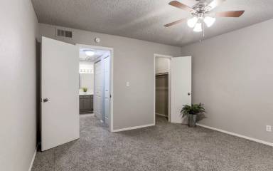 Main picture of Heston Pointe