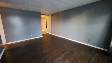 Main picture of 23345 Comstock Rd