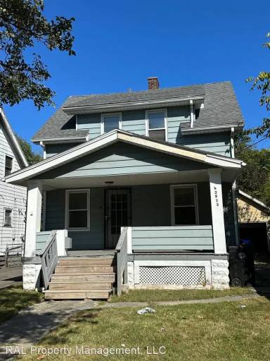 Main picture of 13913 Melzer Ave
