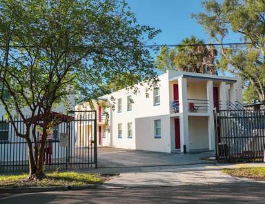Main picture of 1324 Prince St