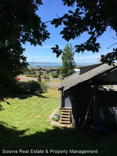 Main picture of 527 W Marine Dr