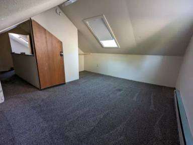 Main picture of 1220 SW E Ave