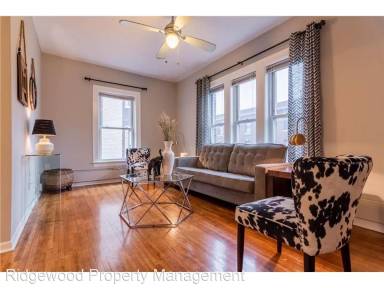 Main picture of 1821 1st Ave S