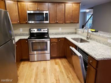 Main picture of 10 Cardigan Ct