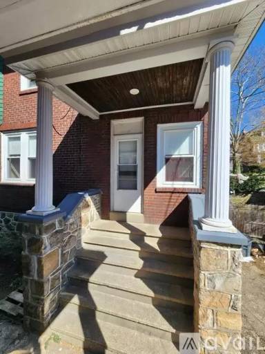 Main picture of 1322 Pike St